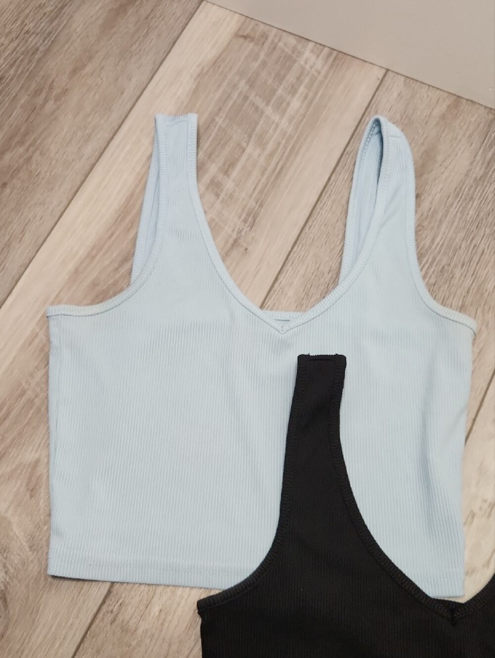 SHEIN Light Blue & Black Ribbed V-Neck Crop Tanks - 2 Pack - Picture 3 of 7
